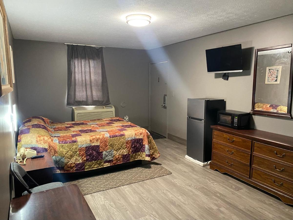Hoosier Travel Lodge Jeffersonville Buitenkant foto